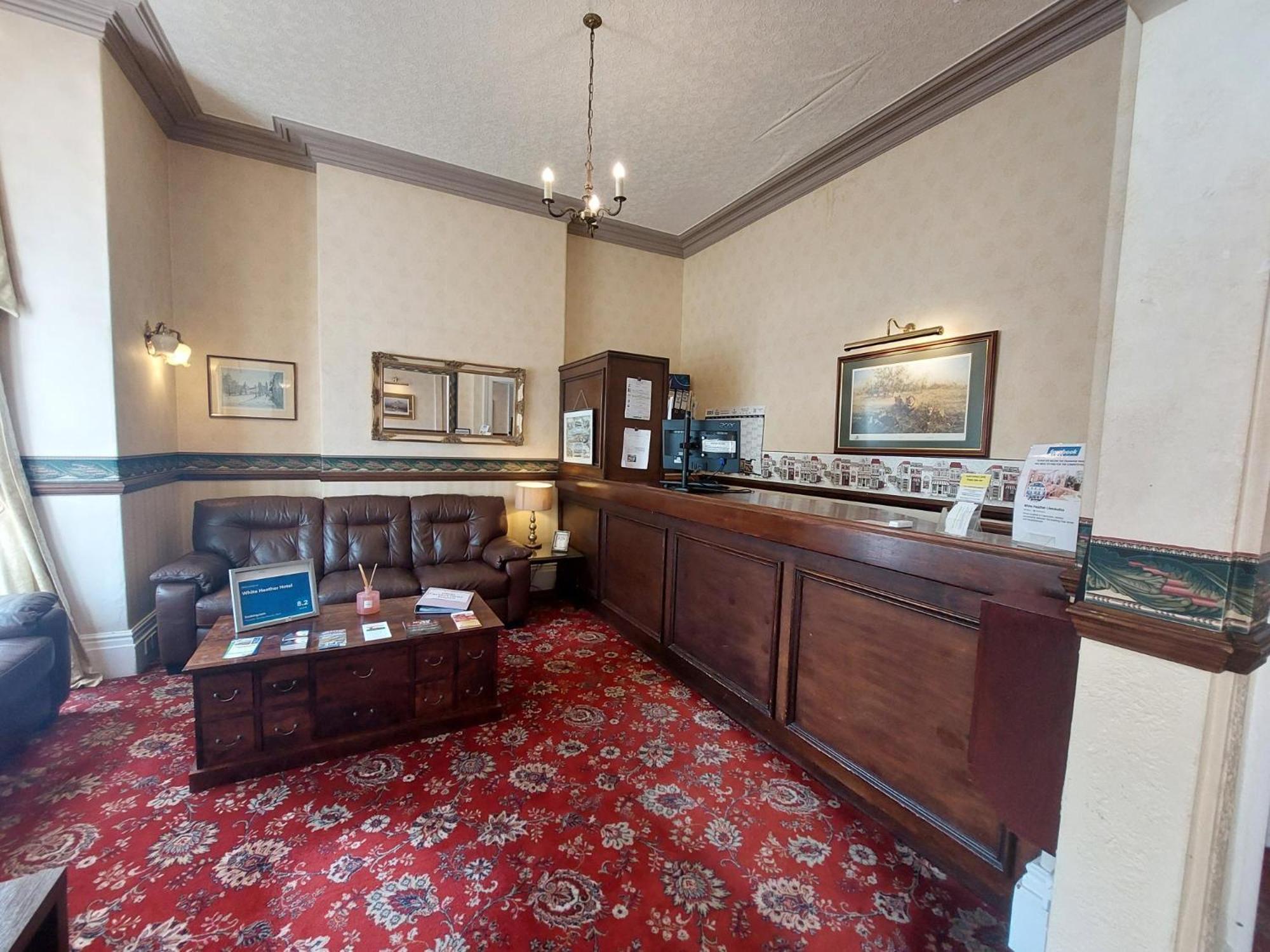 Hotel White Heather 3*